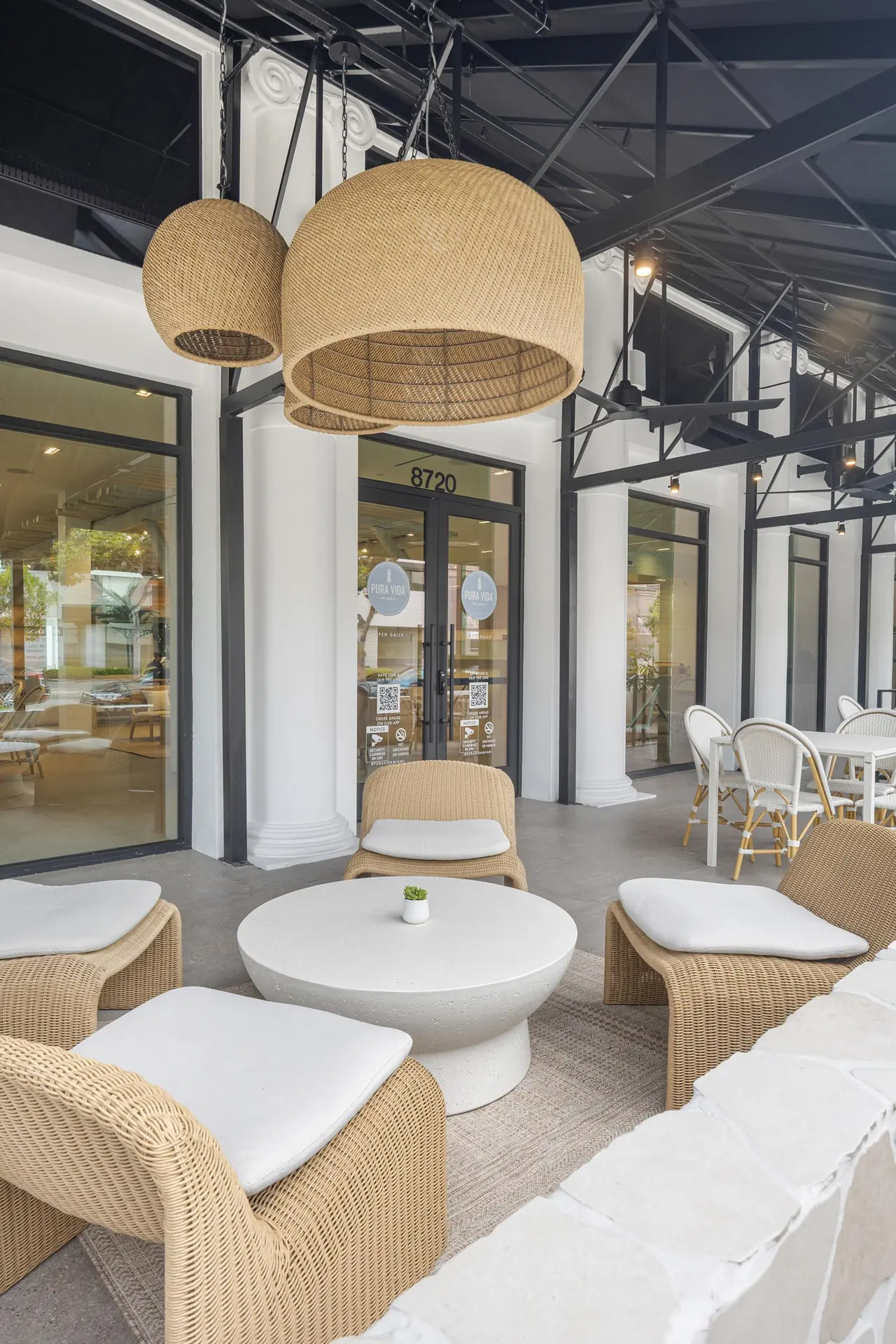 Pura Vida Miami West Hollywood, photograph 8 of 10