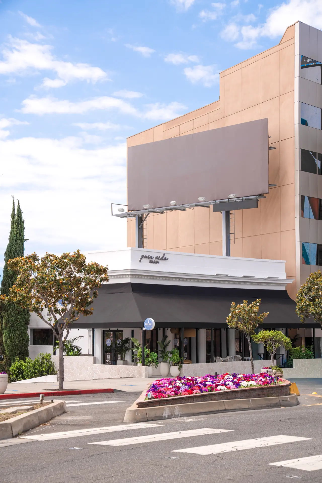 Pura Vida Miami West Hollywood, photograph 10 of 10