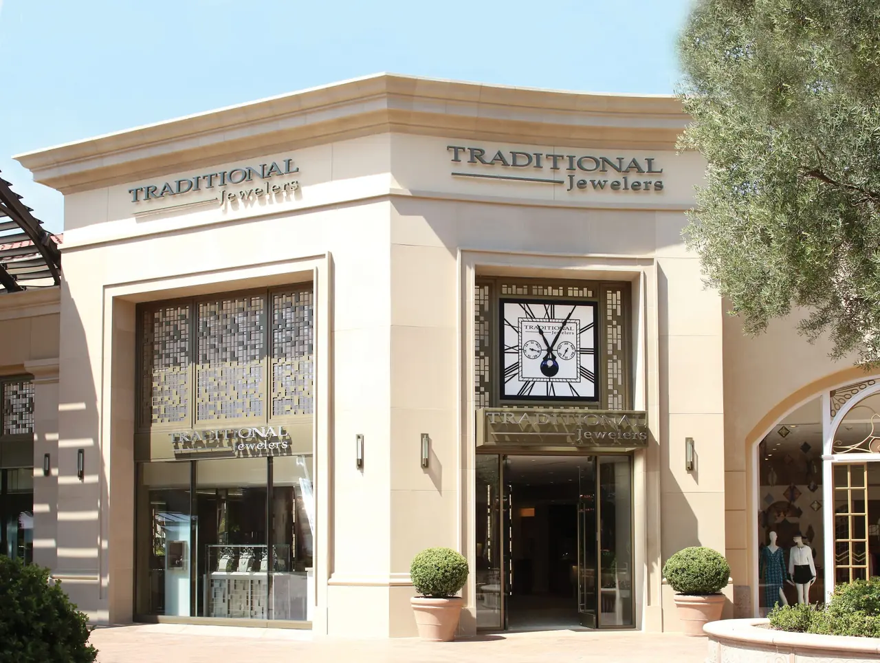 Traditional Jewelers Newport Beach, photograph 2 of 6